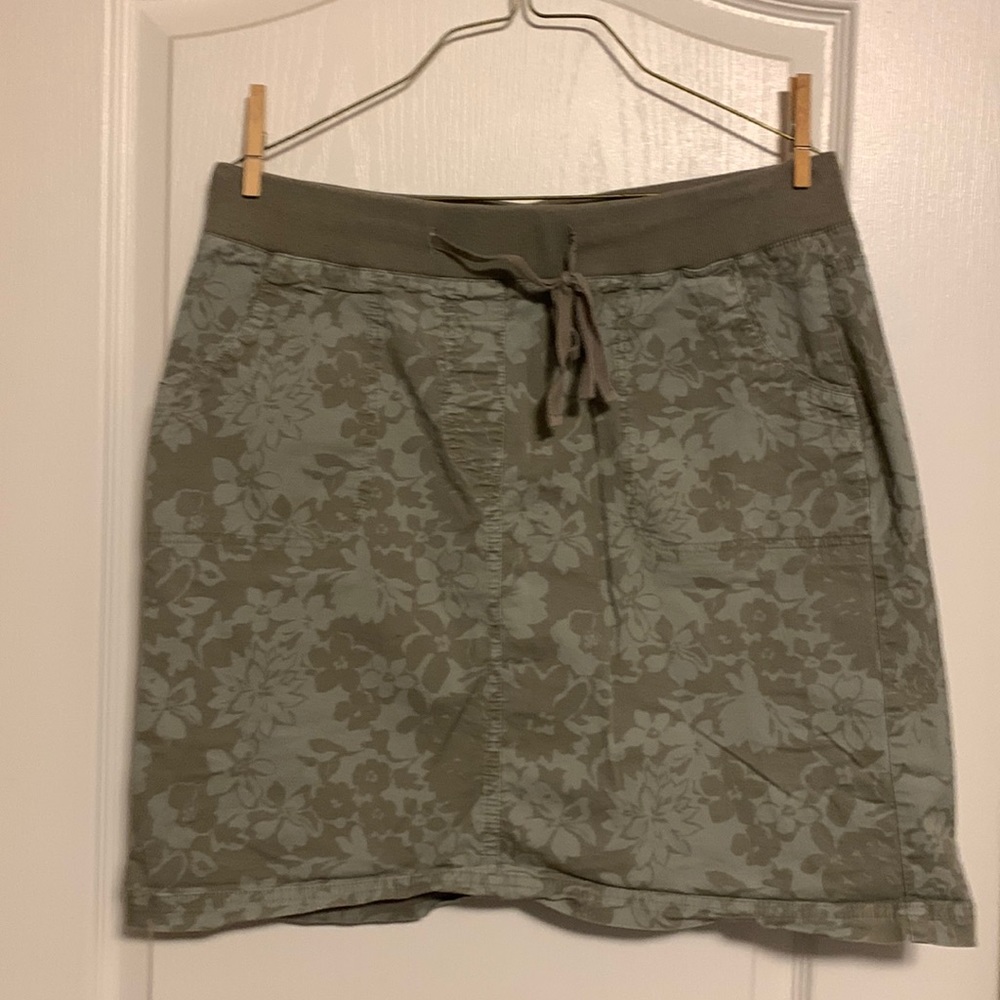 Olive green flowered mini skirt